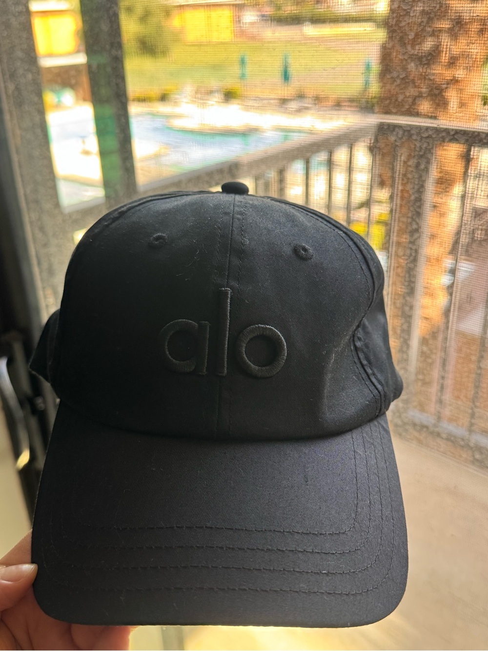 ALO Yoga Black hat